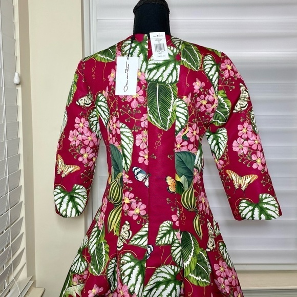 Oscar de la Renta
Ruby Mixed Botanical Split Neck Flare Dress - Picture 8 of 16